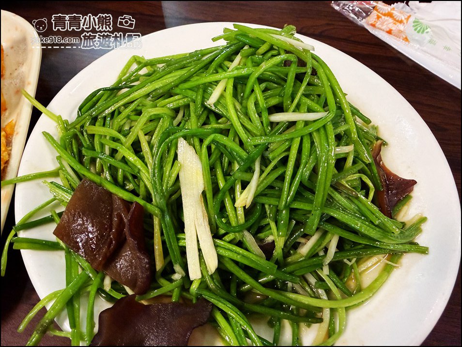桃園景點》龍潭美食推薦石門水庫必吃甕仔雞天賜佳雞,手撕全雞香到讓人流口水。 @青青小熊*旅遊札記 桃園景點》龍潭美食推薦石門水庫必吃甕仔雞天賜佳雞,手撕全雞香到讓人流口水。 @青青小熊*旅遊札記