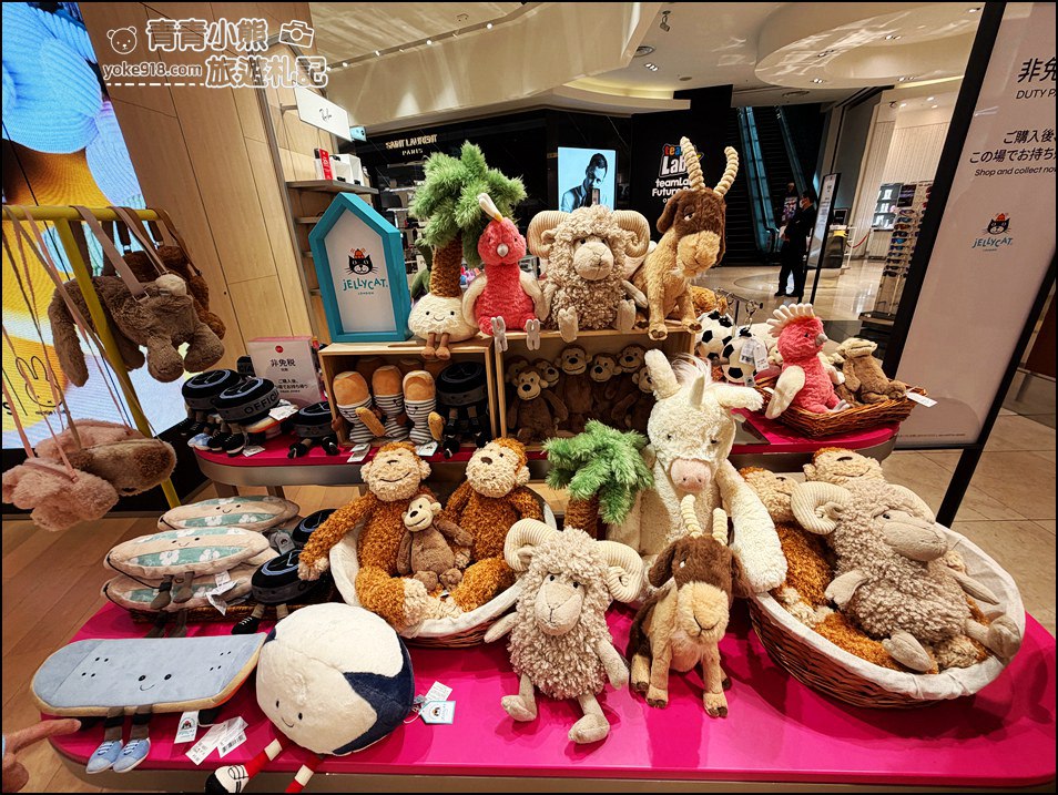 沖繩自由行》必逛DFS免稅店＆新都心，LV燙金服務超有紀念價值，把旅行回憶直接帶回家 @青青小熊＊旅遊札記