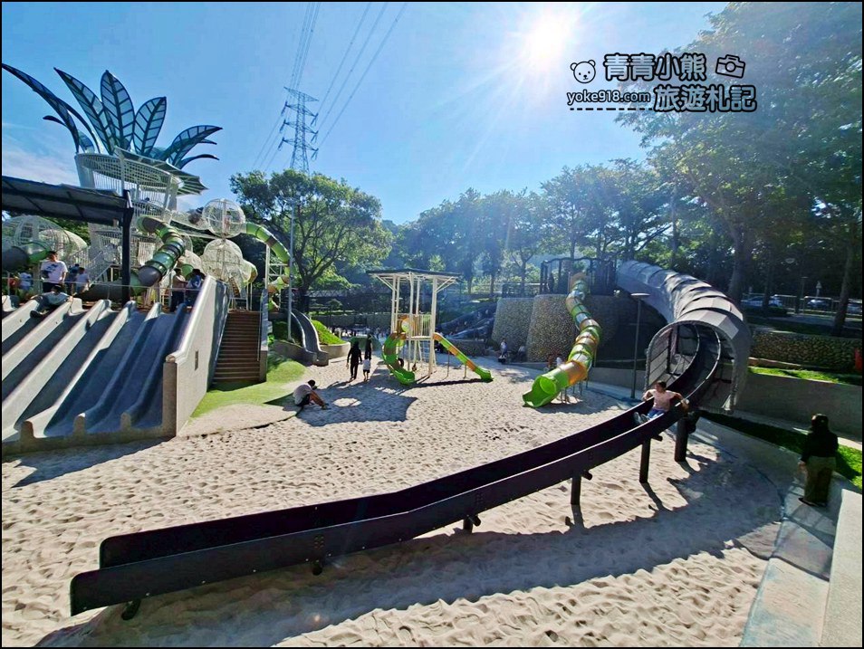 台中景點》清水谷溜遊戲場,巨大花朵遊具、超多還有超長溜滑梯,小朋友來這超放電 @青青小熊*旅遊札記 台中景點》清水谷溜遊戲場,巨大花朵遊具、超多還有超長溜滑梯,小朋友來這超放電 @青青小熊*旅遊札記